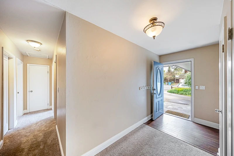 119 Sandalwood Court, view 11