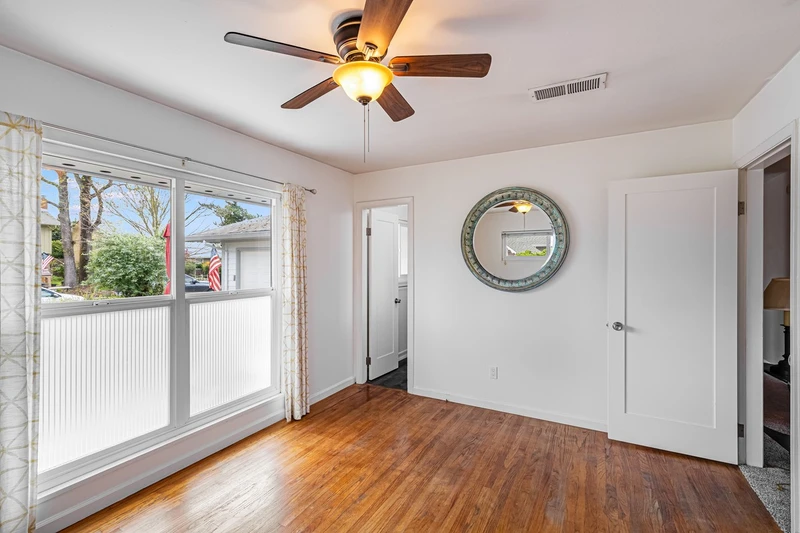 119 Sandalwood Court, view 14
