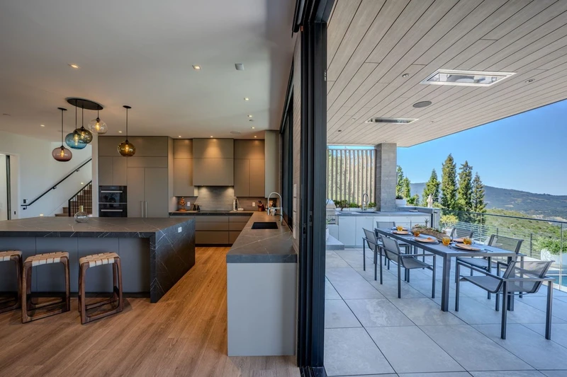12305 Manzanita Lane, view 5