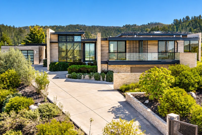 12320 Manzanita Lane, view 1