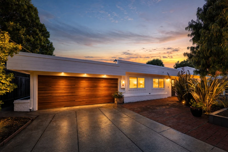 1340 Parsons Drive, view 2