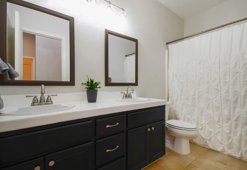 1523 Mathias Pl, view 10