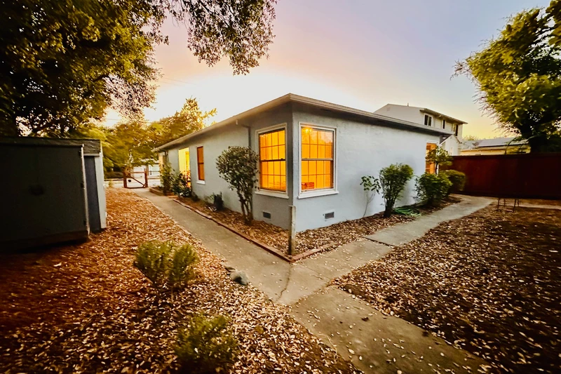 2008 Orchard Street, view 10