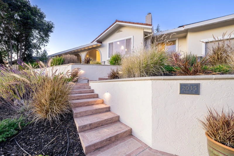 2035 Parrish Drive, view 2