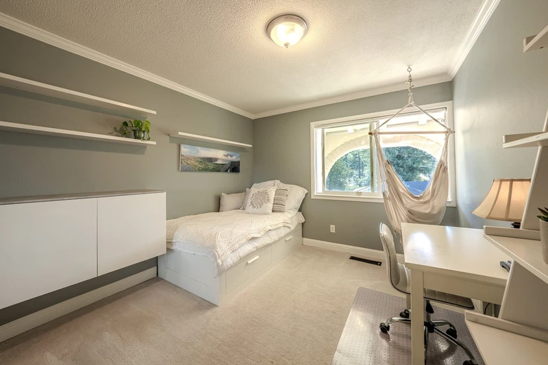 2035 Parrish Drive, view 10