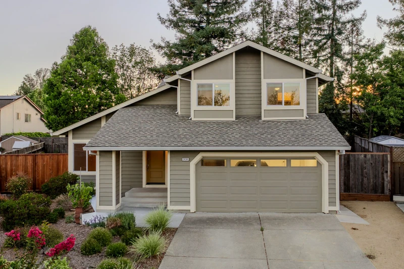 2434 Covey Court, view 2