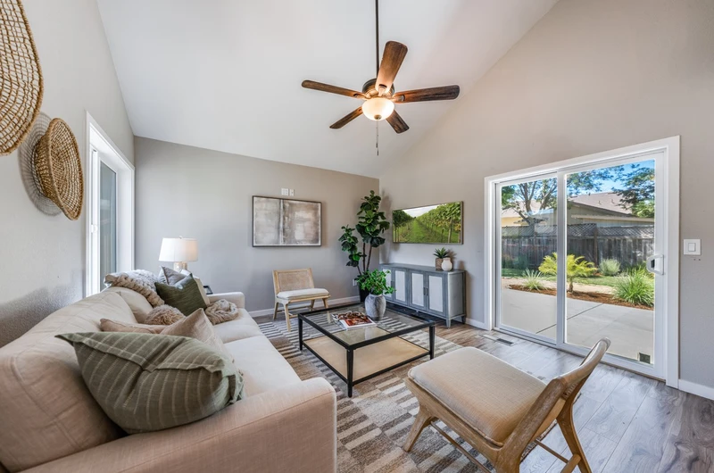 2434 Covey Court, view 3