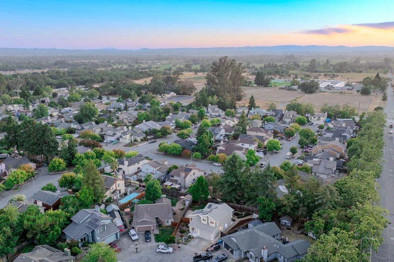 2434 Covey Court, view 15