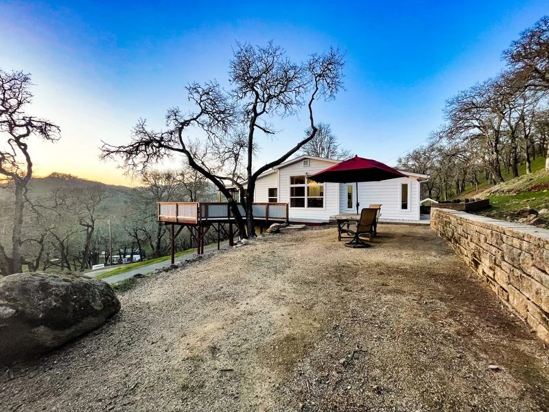 3198 Porter Creek Rd, view 2