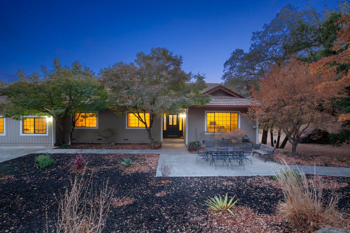32000 Green Rd, view 1