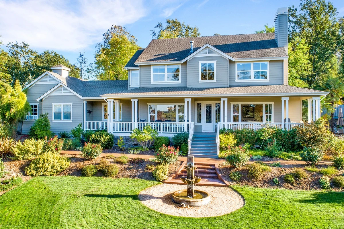 3600 Sullivan Rd, view 1