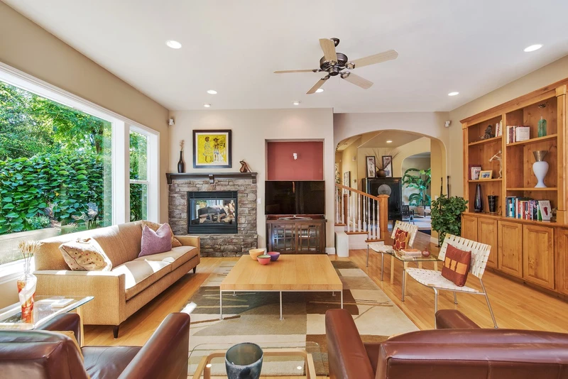 3600 Sullivan Rd, view 20