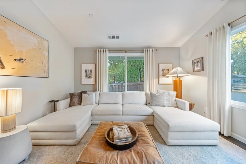 41 Randall Lane, view 4