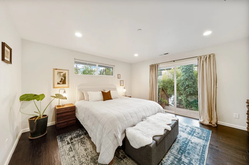 41 Randall Lane, view 8