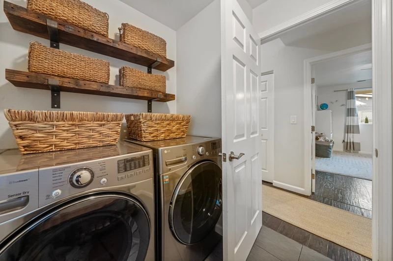 41 Randall Lane, view 10