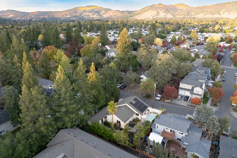 41 Randall Lane, view 13