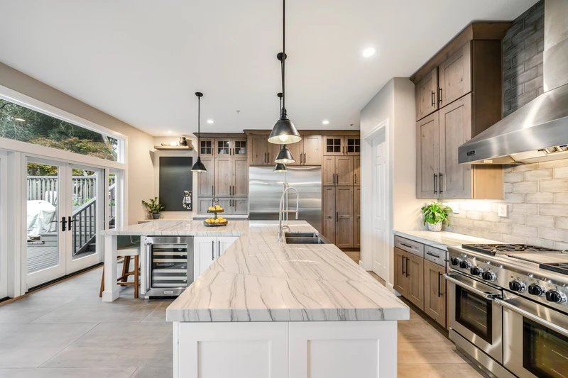 4250 Pine Ridge Drive, view 6