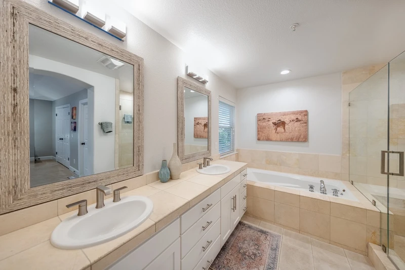 4250 Pine Ridge Drive, view 13
