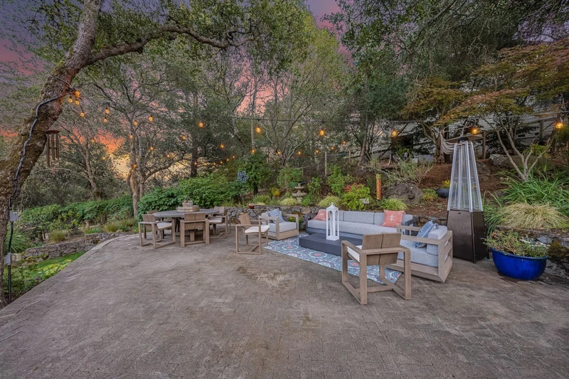 4250 Pine Ridge Drive, view 15