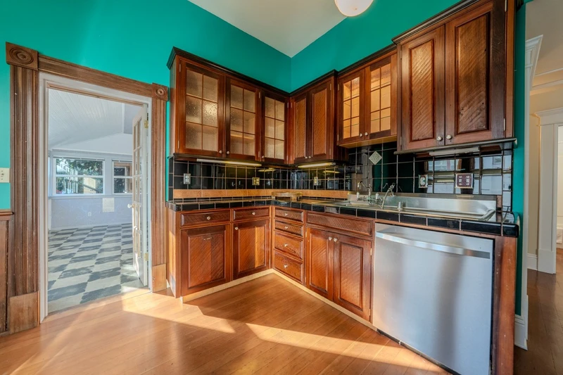 432 8th Street, view 16
