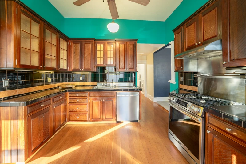 432 8th Street, view 17