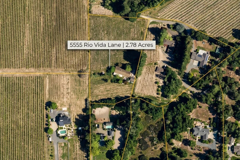 5555 Rio Vida Lane, view 12