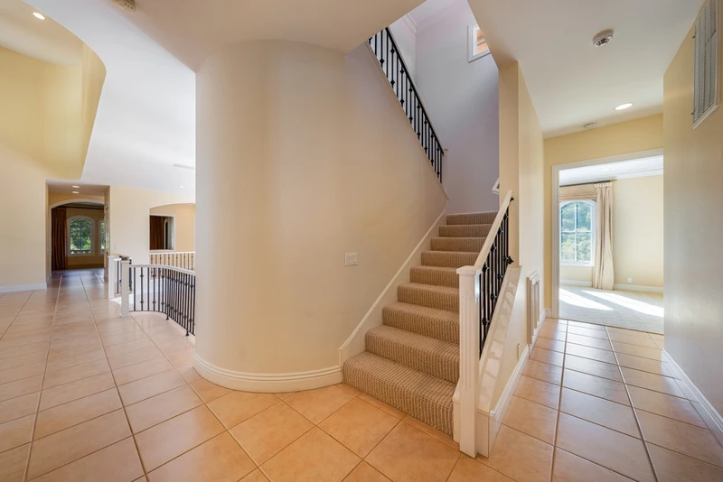 870 Kinnybrook Drive, view 14